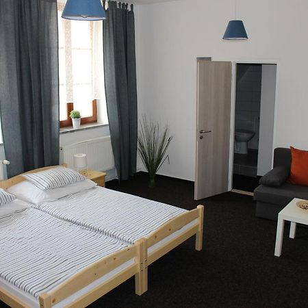 Hostinec A Penzion Stare Nadrazi Ostrava Ngoại thất bức ảnh