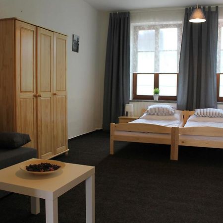 Hostinec A Penzion Stare Nadrazi Hotel Ostrava Ngoại thất bức ảnh